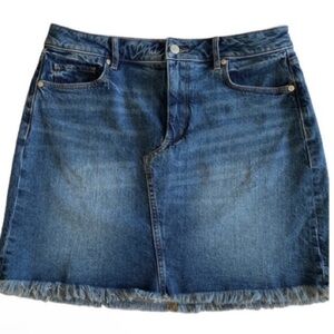 NWOT LOFT Blue Denim Jean Frayed Hem Mini skirt With Pockets 8